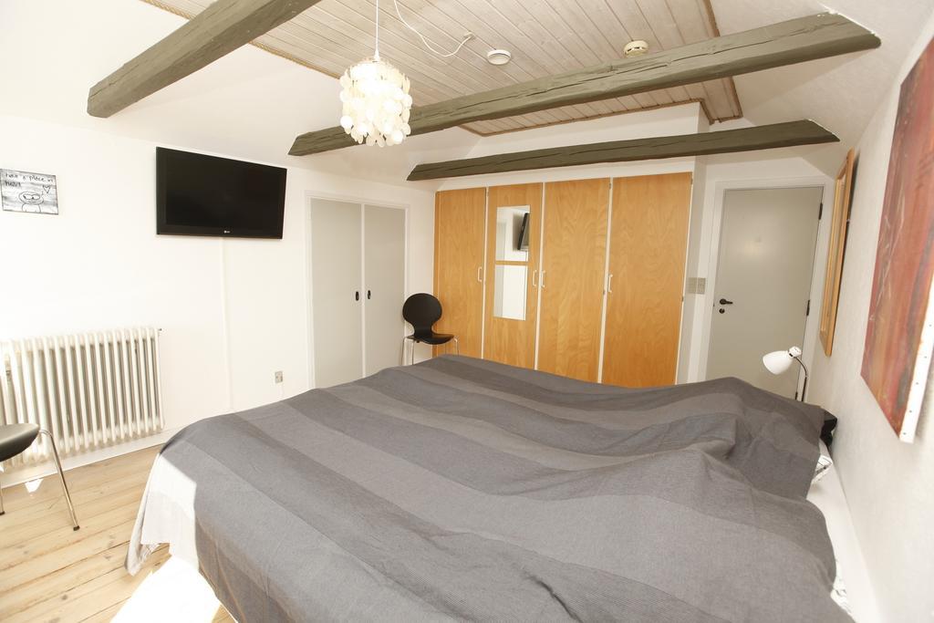 Апартаменти Loftgard Bed And Bath Ovtrup Номер фото